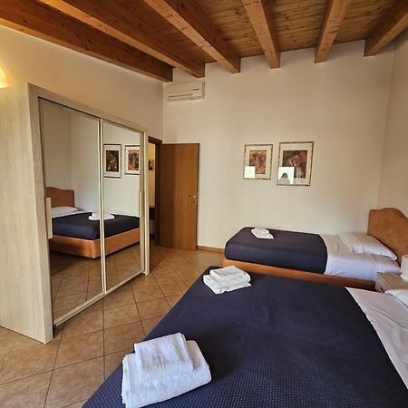 Apartments Eden - Regarda Travel Lazise Ngoại thất bức ảnh