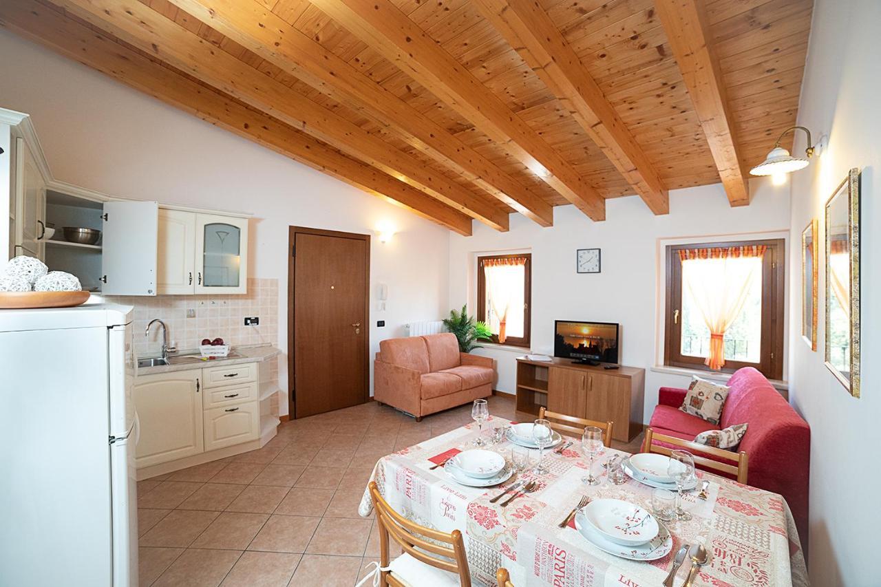 Apartments Eden - Regarda Travel Lazise Ngoại thất bức ảnh