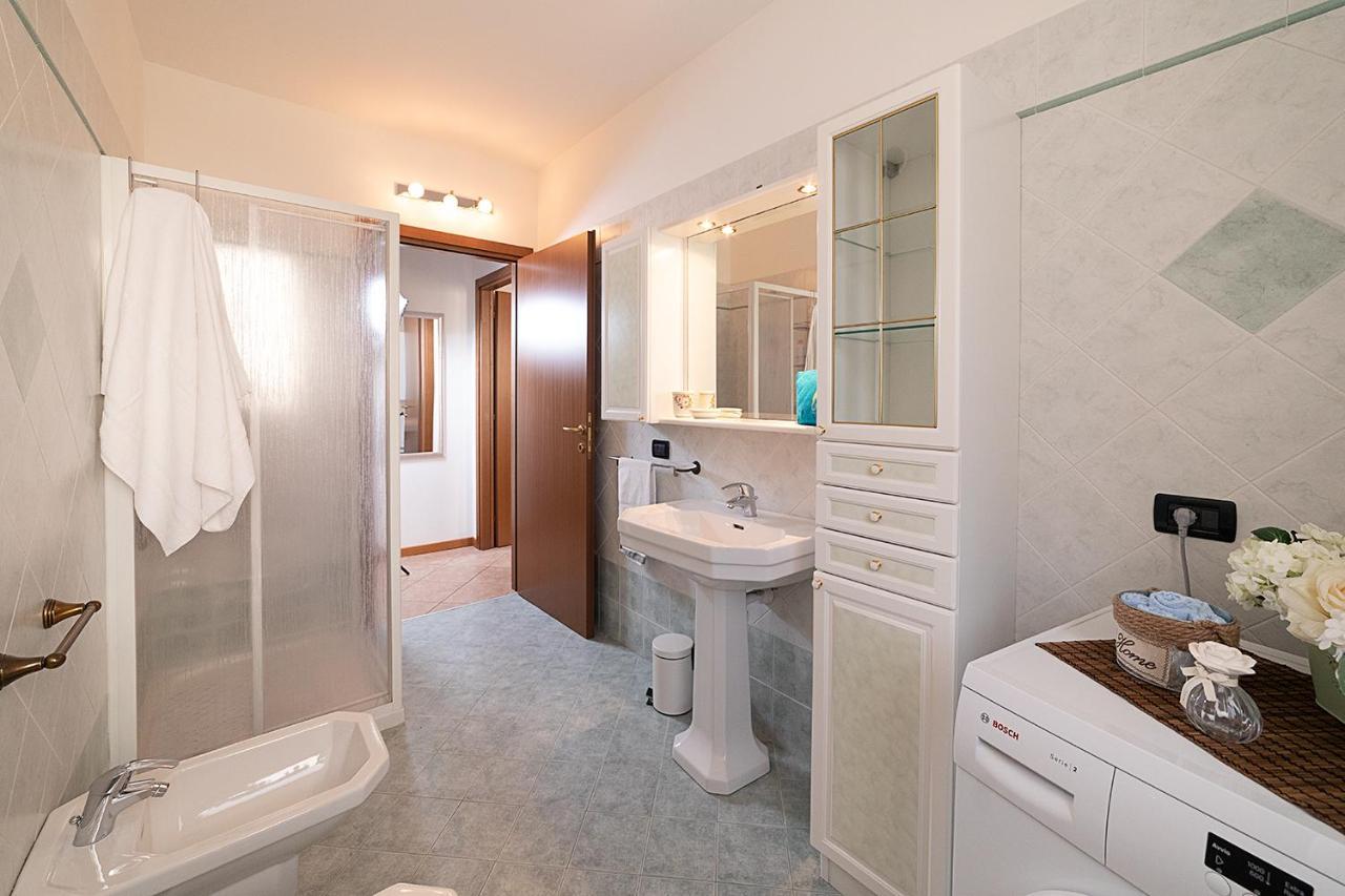 Apartments Eden - Regarda Travel Lazise Ngoại thất bức ảnh
